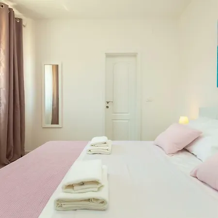 Holiday Apartments Dubrovnik ドゥブロブニク