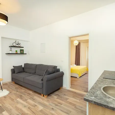 アパート Holiday Apartments Dubrovnik *